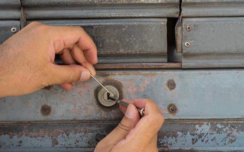 rapidité serrurier ouverture de porte Groslay